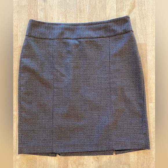 Limited Pencil Skirt - Picture 1 of 5